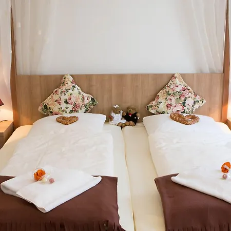 Hotel Boutiquehotel Goldene Rose - Self-check-in