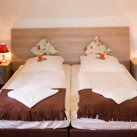 Hotel Boutiquehotel Goldene Rose - Self-check-in Rothenburg ob der Tauber