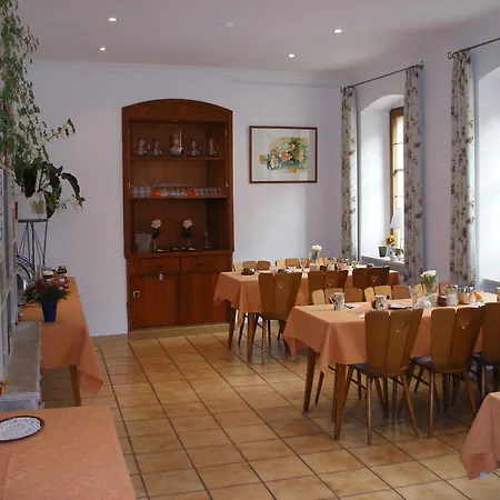 Hotel Boutiquehotel Goldene Rose - Self-check-in