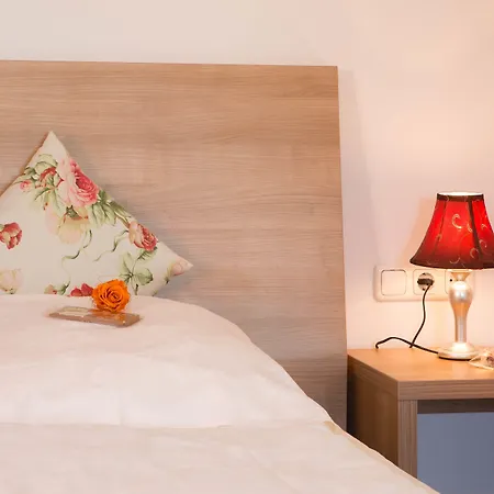 Hotel Boutiquehotel Goldene Rose - Self-check-in