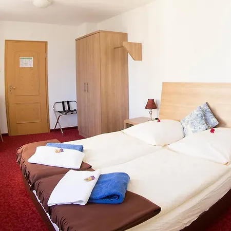 Boutiquehotel Goldene Rose - Self-check-in 酒店 罗滕堡