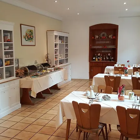 Hotel Boutiquehotel Goldene Rose - Self-check-in