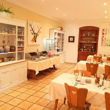 Hotel Boutiquehotel Goldene Rose - Self-check-in